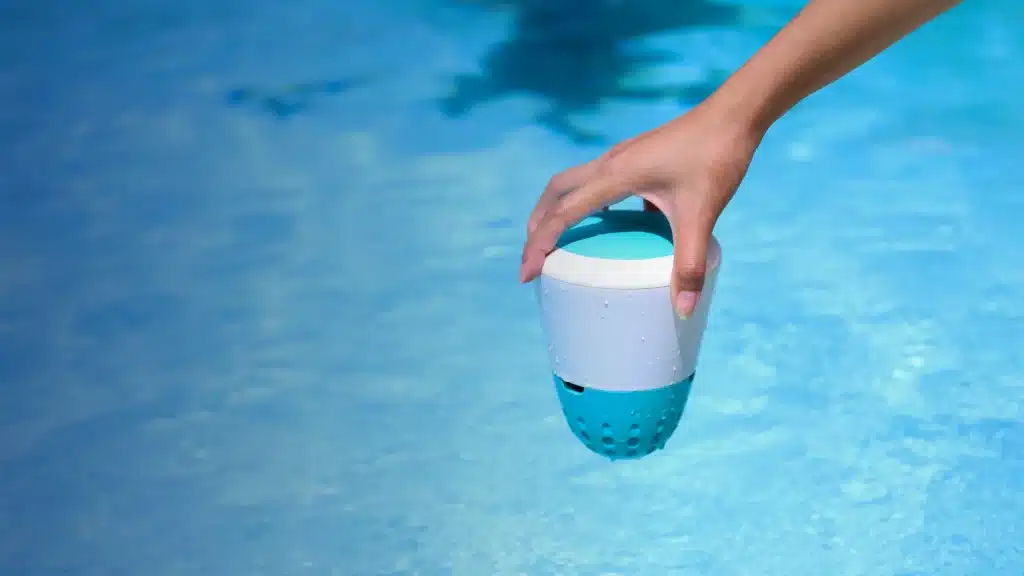 ICO Pool mesure le taux d'alcalinité de votre piscine avec sa sonde TDS . 